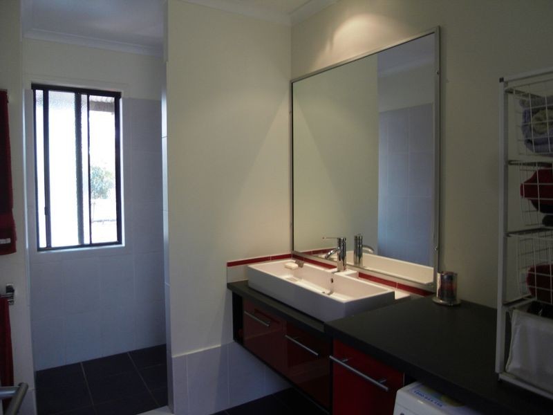 17 Lawrence Court, Regency Downs QLD 4341