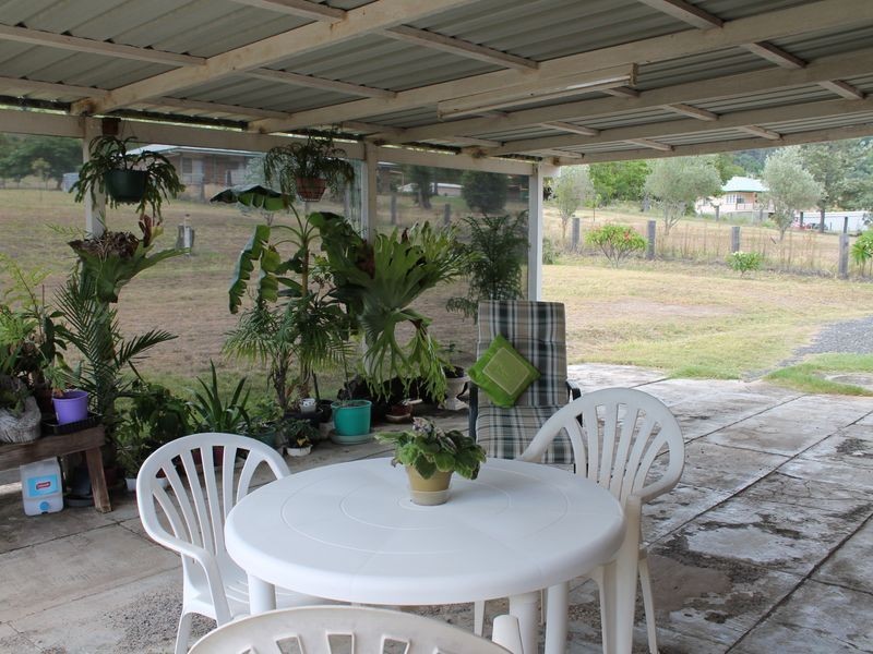 16 Stieler Drive, Plainland QLD 4341
