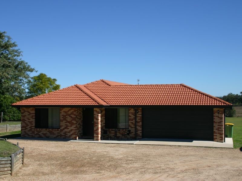 19 Gutt Road, Regency Downs QLD 4341
