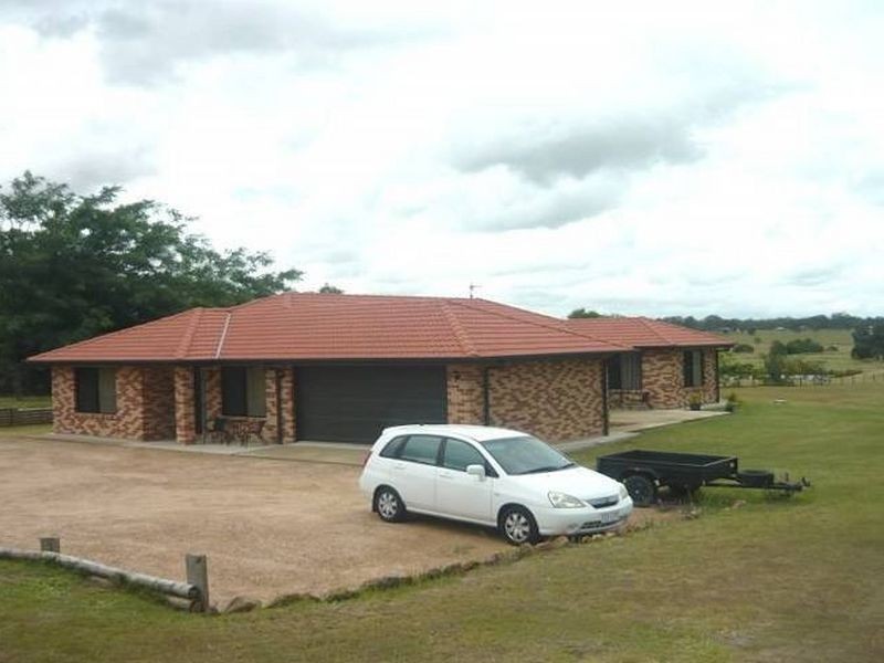 19 Gutt Road, Regency Downs QLD 4341