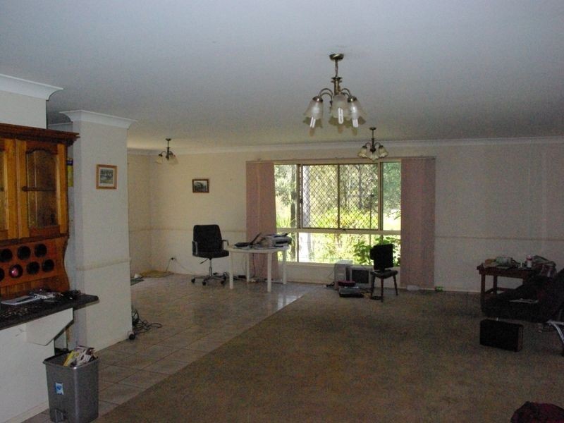 27 Bertrand Avenue, Kensington Grove QLD 4341