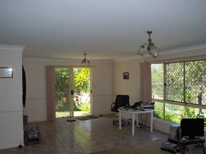 27 Bertrand Avenue, Kensington Grove QLD 4341