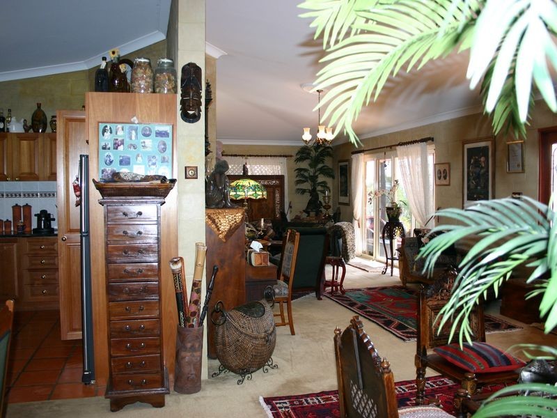 19 Philip Court, Summerholm QLD 4341