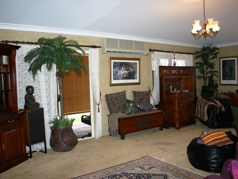 19 Philip Court, Summerholm QLD 4341