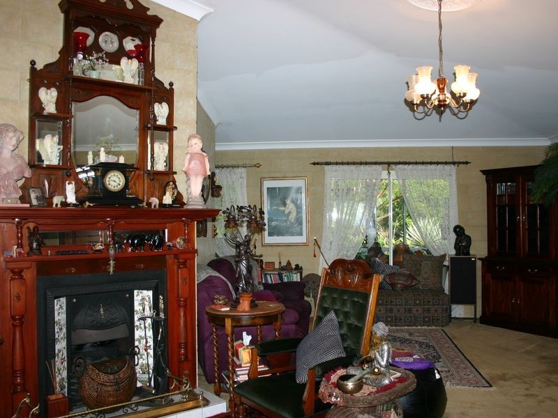 19 Philip Court, Summerholm QLD 4341