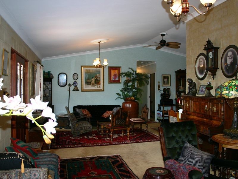 19 Philip Court, Summerholm QLD 4341