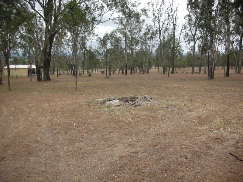 77 Cricket Road, Regency Downs QLD 4341