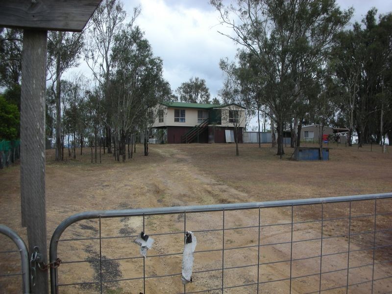 77 Cricket Road, Regency Downs QLD 4341