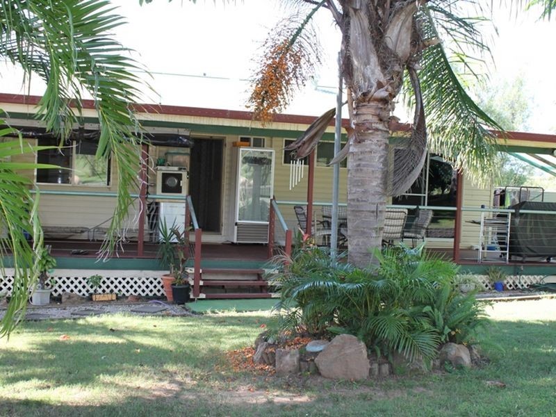13 Pelican  Drive, Laidley Heights QLD 4341