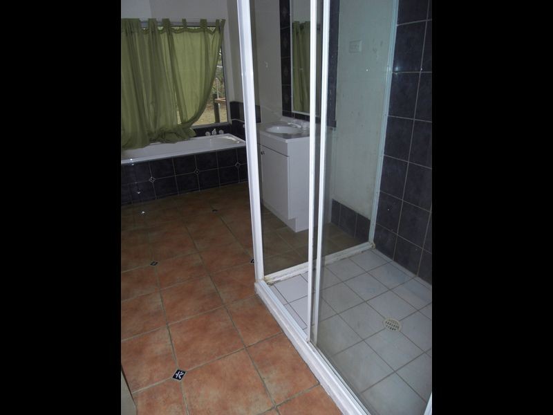 10 Firetail Avenue, Regency Downs QLD 4341