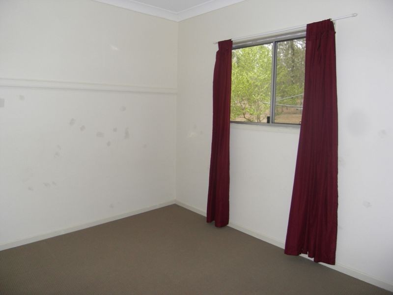 10 Firetail Avenue, Regency Downs QLD 4341