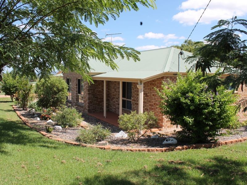 1 Hovea Way, Plainland QLD 4341