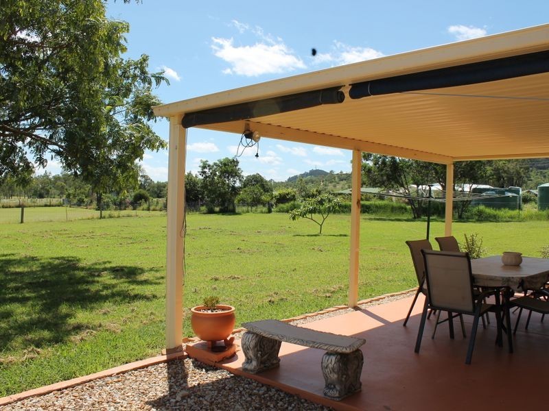 1 Hovea Way, Plainland QLD 4341