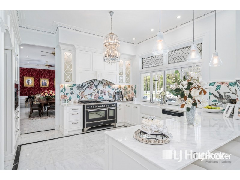 39 Oakridge Street, Burbank QLD 4156