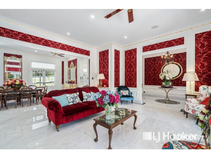 39 Oakridge Street, Burbank QLD 4156