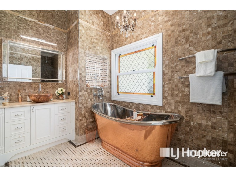 39 Oakridge Street, Burbank QLD 4156