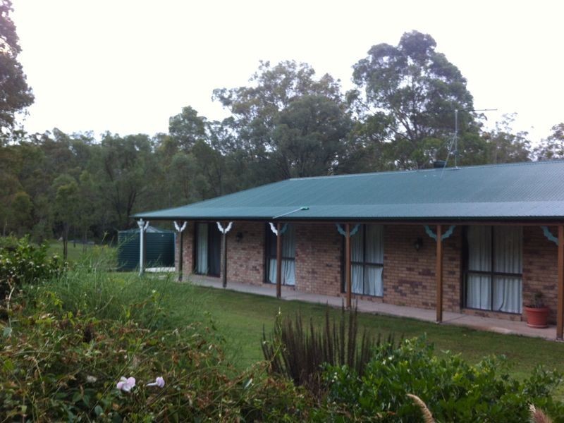 6 Bucknall Court, Regency Downs QLD 4341