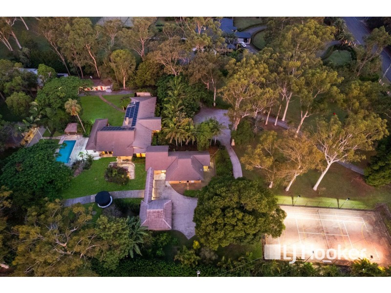 64 Oakridge Street, Burbank QLD 4156