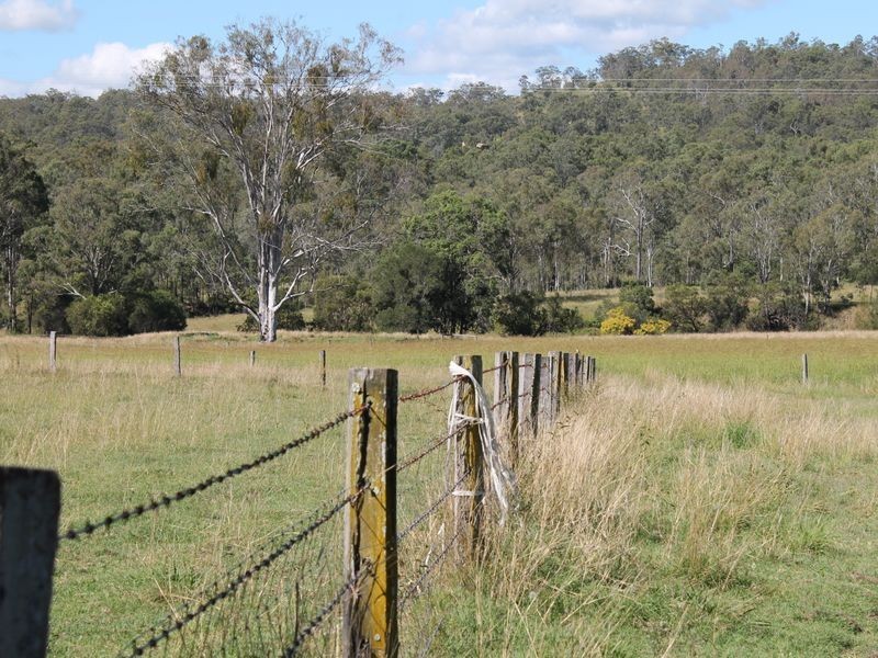 51 Long Gully Road, Summerholm QLD 4341