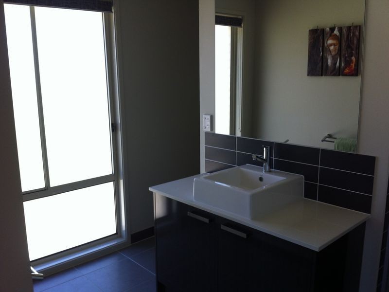 8 Eucalyptus Place, Regency Downs QLD 4341