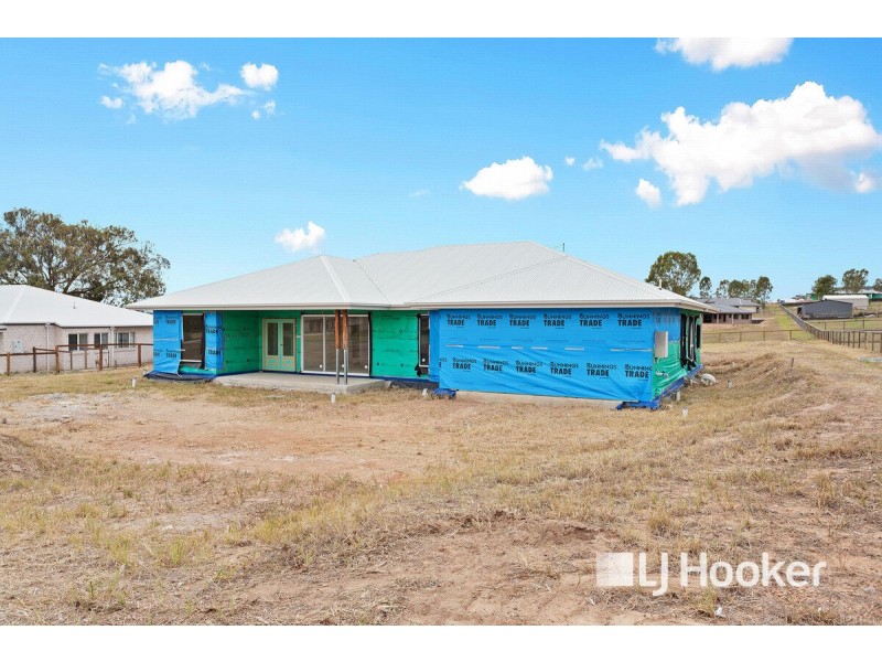 4 Sundew Crescent, Kensington Grove QLD 4341