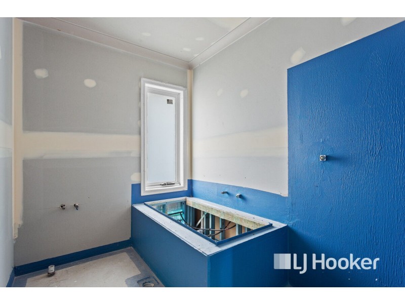 4 Sundew Crescent, Kensington Grove QLD 4341