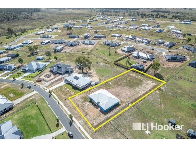 4 Sundew Crescent, Kensington Grove QLD 4341