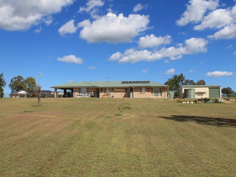 10 Stephenson Crescent, Kensington Grove QLD 4341