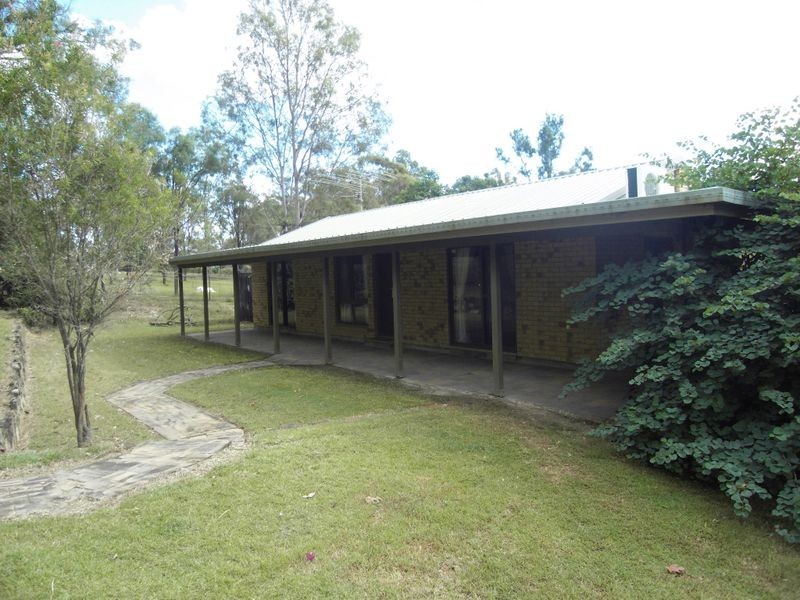 1 Firetail Avenue, Regency Downs QLD 4341