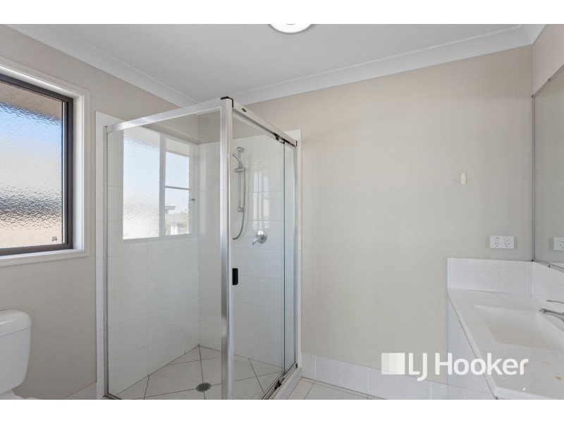 13 Richmond Terrace, Plainland QLD 4341