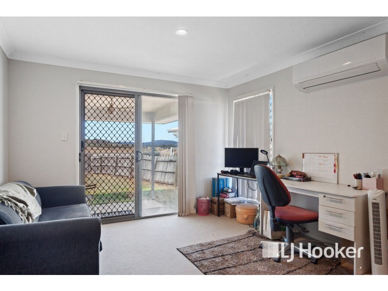 10 Lawson Crescent, Laidley North QLD 4341