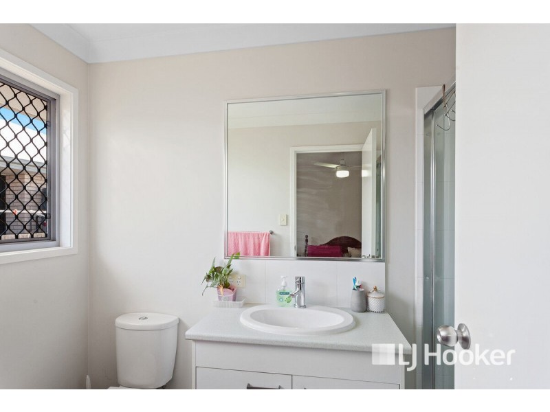10 Lawson Crescent, Laidley North QLD 4341