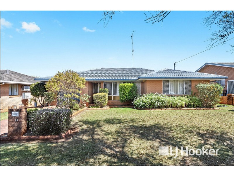 11 Hinton Street, Wilsonton QLD 4350