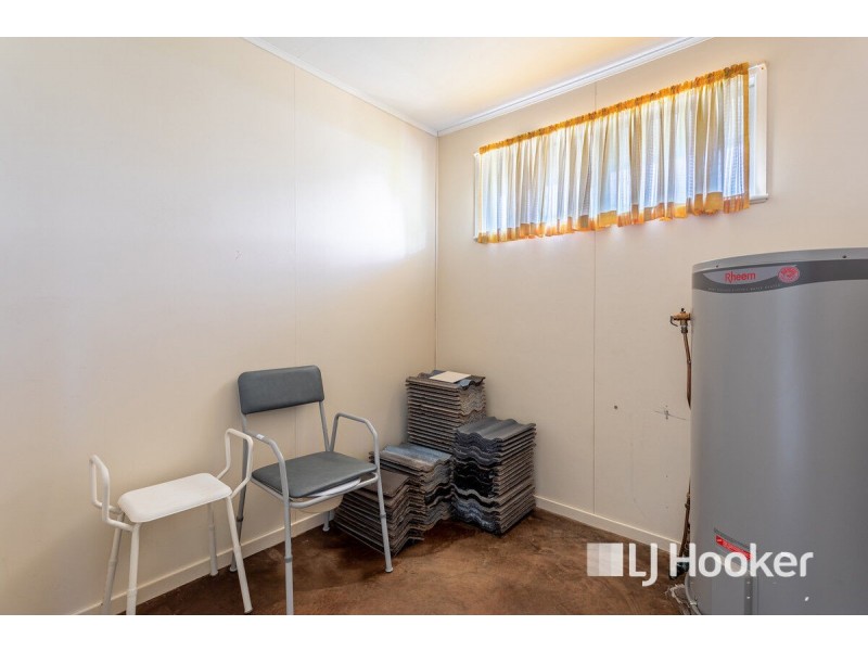 11 Hinton Street, Wilsonton QLD 4350