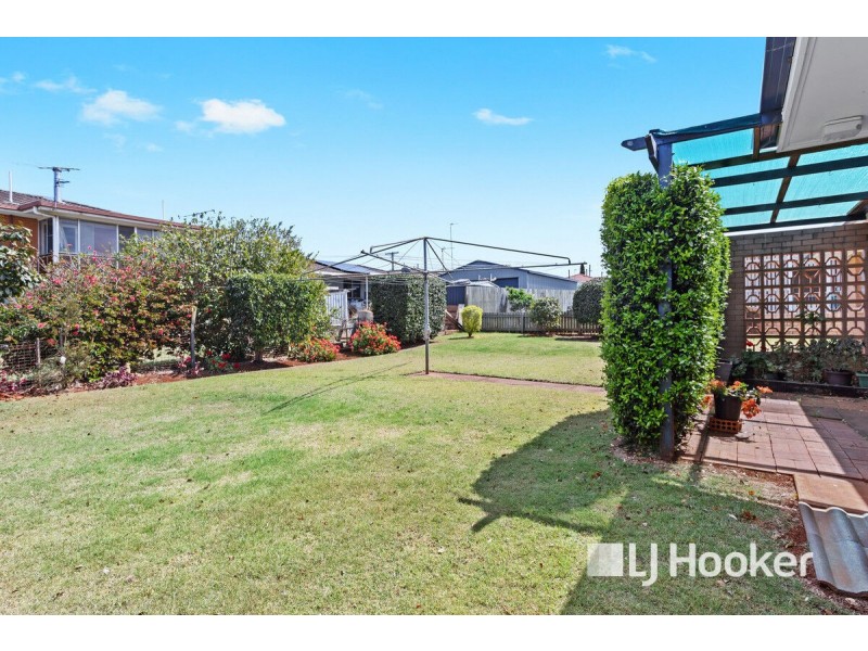 11 Hinton Street, Wilsonton QLD 4350