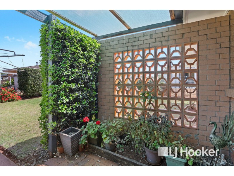 11 Hinton Street, Wilsonton QLD 4350