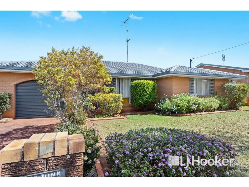 11 Hinton Street, Wilsonton QLD 4350