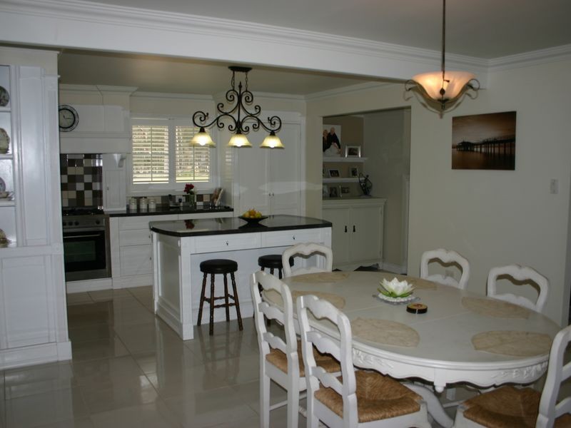 15 Wheatley Court, Regency Downs QLD 4341