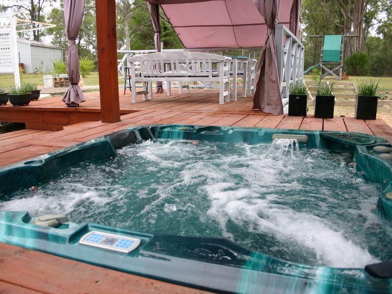 15 Wheatley Court, Regency Downs QLD 4341