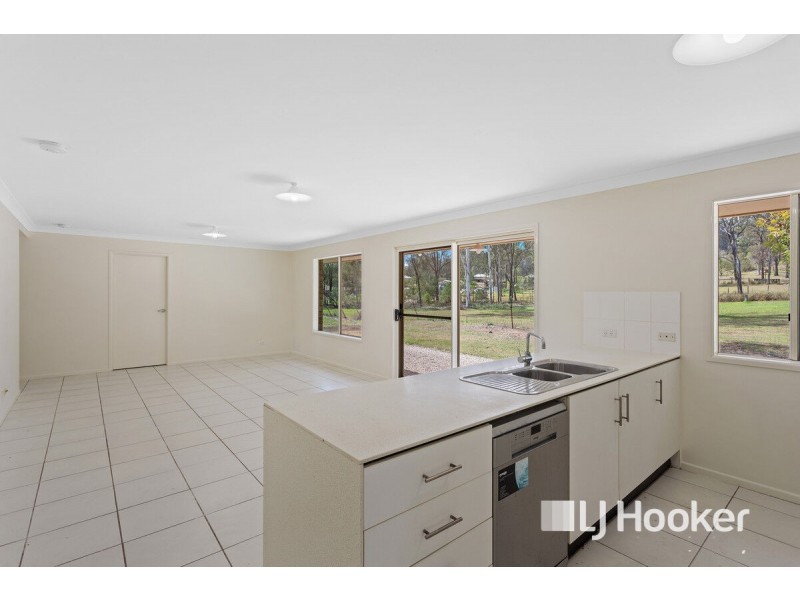 5 Aspen Court, Regency Downs QLD 4341