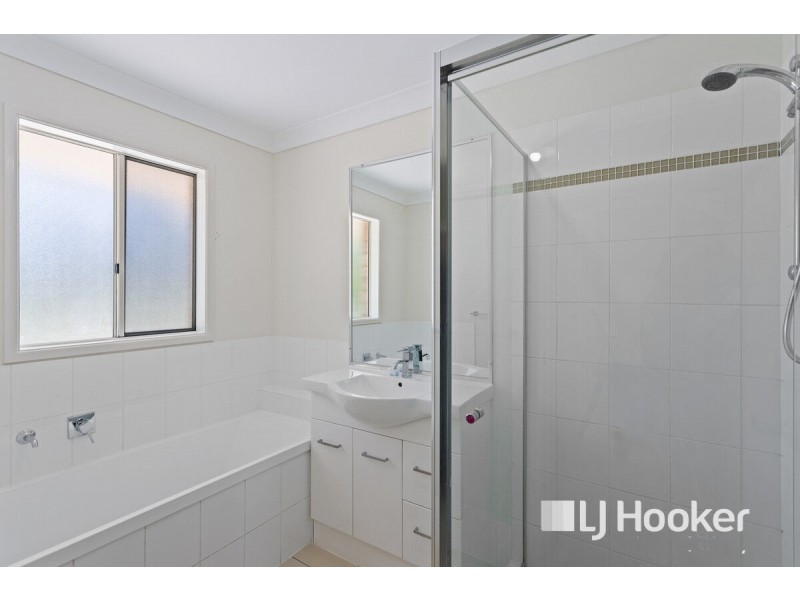 5 Aspen Court, Regency Downs QLD 4341