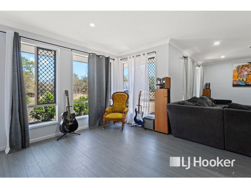 48 Mountain View Drive, Plainland QLD 4341