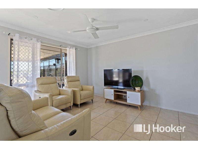 48 Mountain View Drive, Plainland QLD 4341