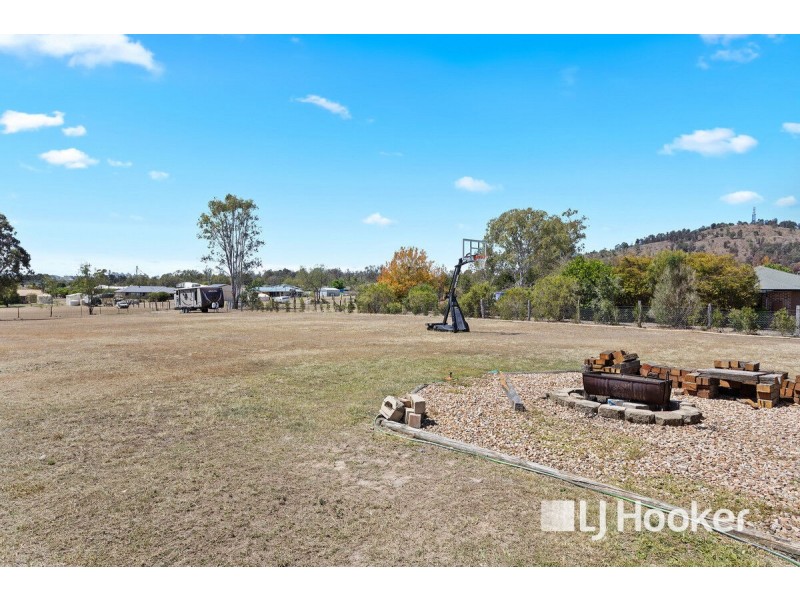 48 Mountain View Drive, Plainland QLD 4341