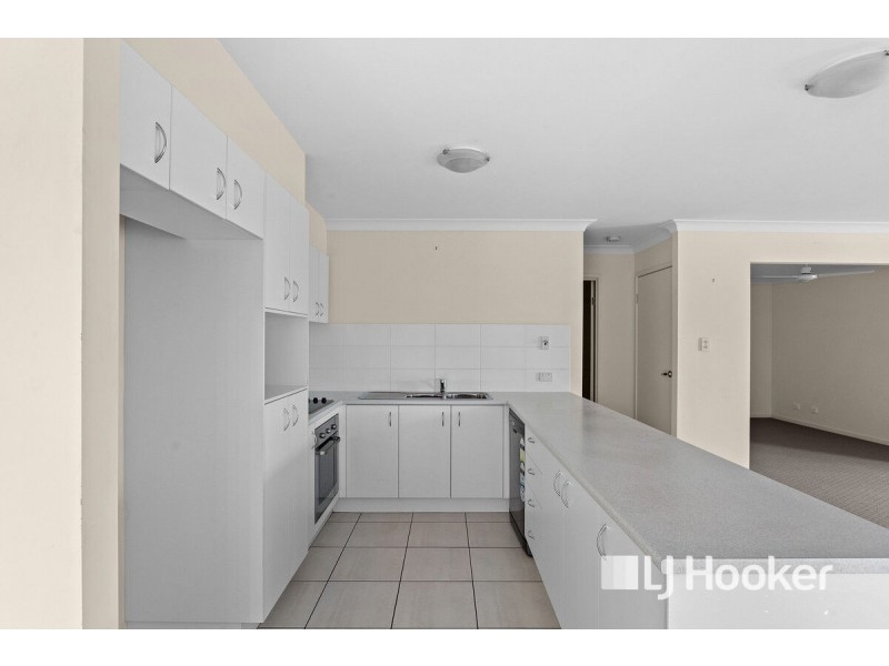 2/5 Sandpiper Drive, Lowood QLD 4311