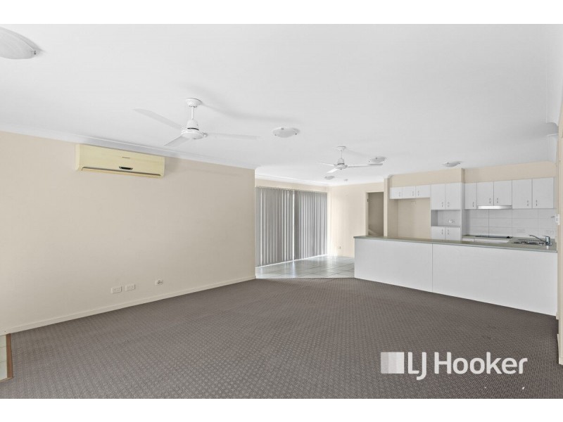 2/5 Sandpiper Drive, Lowood QLD 4311