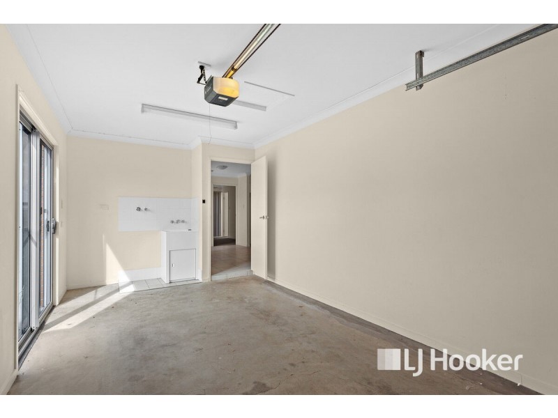 2/5 Sandpiper Drive, Lowood QLD 4311