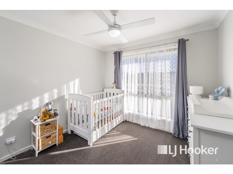 9 Maragon Court, Lake Clarendon QLD 4343