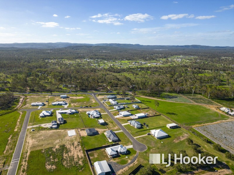 9 Maragon Court, Lake Clarendon QLD 4343