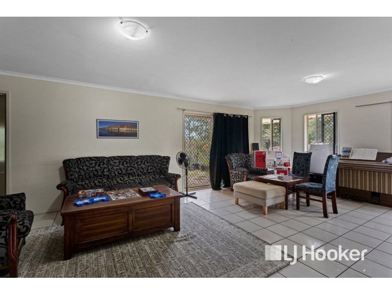 62 Cricket Road, Regency Downs QLD 4341